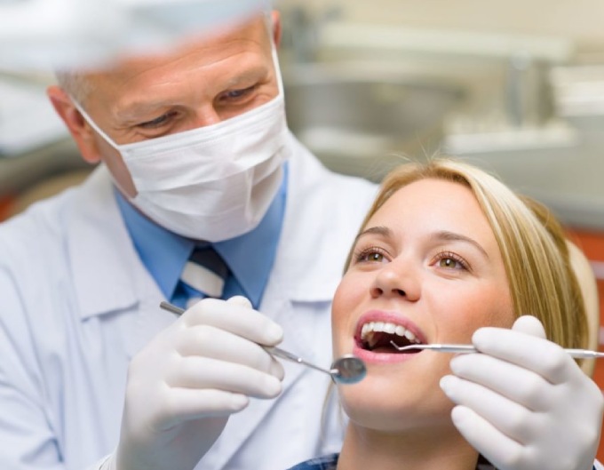 PROFESSIONAL TEETH CLEANING
